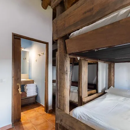 Casitas Granja El Enebral Farmház *
