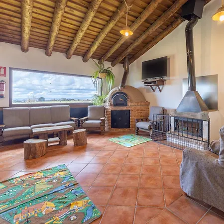 Casitas Granja El Enebral *