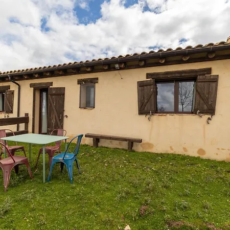 Casitas Granja El Enebral *