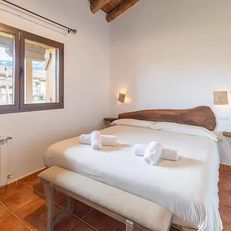 Casitas Granja El Enebral