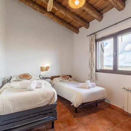Casitas Granja El Enebral Farmház *